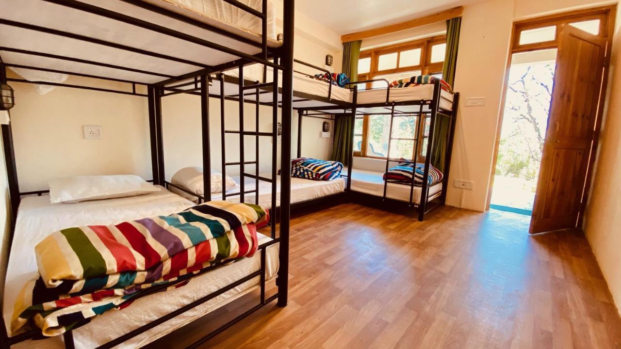 Madpackers Manali Hostel Exterior photo