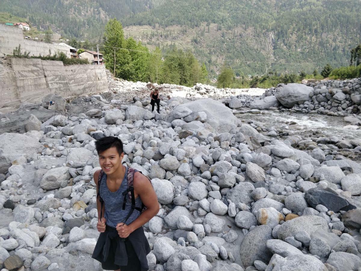 Madpackers Manali Hostel Exterior photo